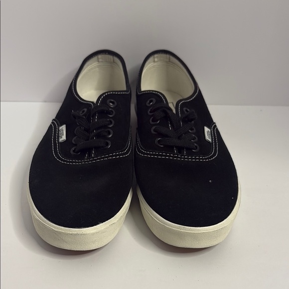 Vans Black and White Sneakers - Picture 2 of 7